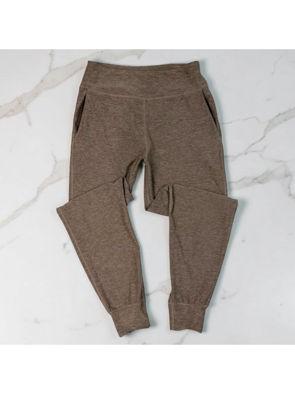 Outdoor Voices Jogger Sweatpants Sz Small Heathered Mocha Cuffed Pull On Pockets